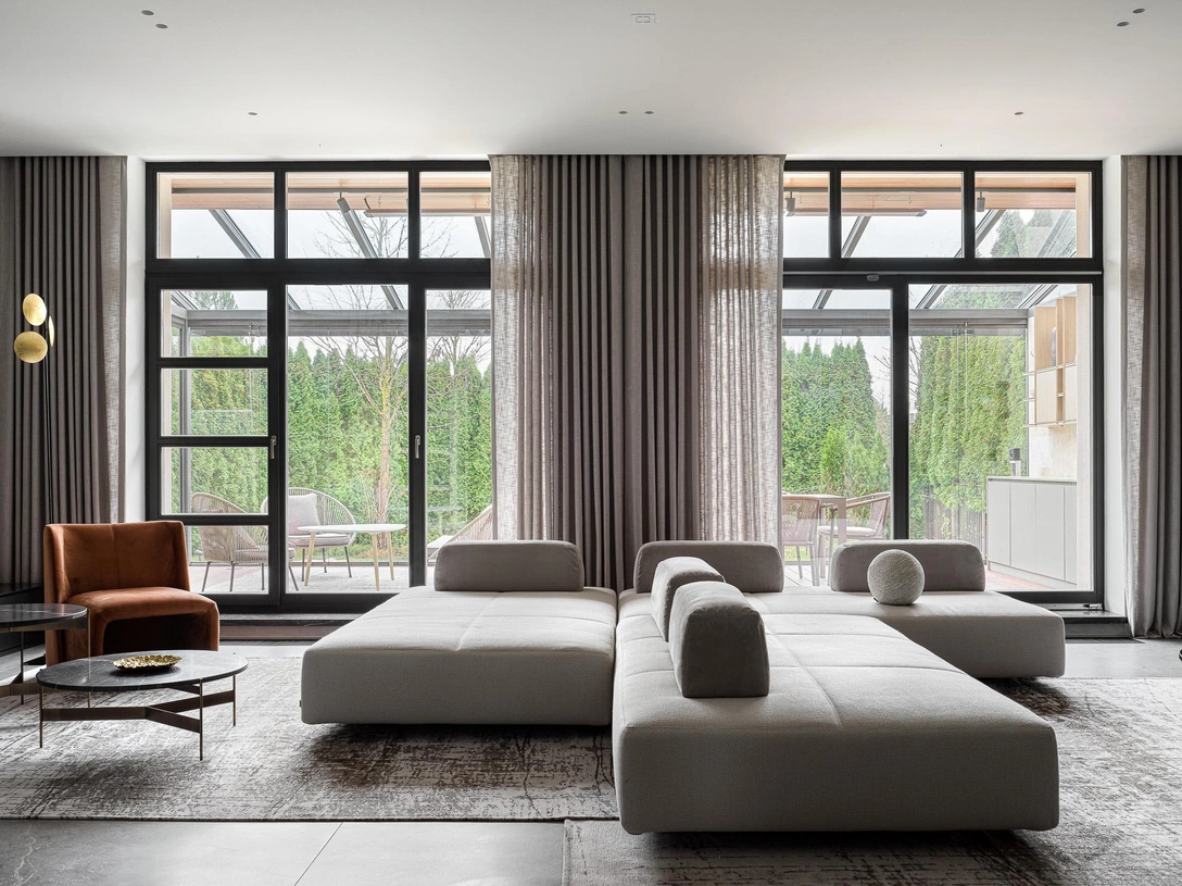 Гостиная. Диван, Flou. | Источник: Сергей Красюк. Стиль: Дарья Соболева