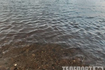 Пьяный мужчина рвался в реку, несмотря на запрет спасателей