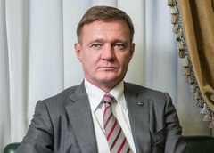Ее называли первой леди Курска: что за девушка опознала тело министра Романа Старовойта на месте суицида
