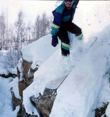 Благодаря энтузиазму в Новосибирске постепенно возникло целое движение любителей сноубординга | Источник: предоставлено Валентином Зюком