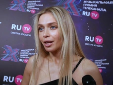 Дразнит хейтеров? Вера Брежнева, которую назвали сильно постаревшей, снова выставила неудачный образ из Канн