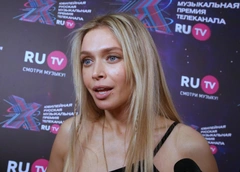 Дразнит хейтеров? Вера Брежнева, которую назвали сильно постаревшей, снова выставила неудачный образ из Канн
