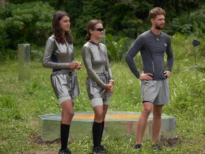 Дети Михаила Турецкого, певицы Славы и Виктора Рыбина пережили 8 недель на острове и схлестнулись в финал | Источник: fridaytv / Instagram (экстремистская организация, деятельность запрещена на территории РФ)