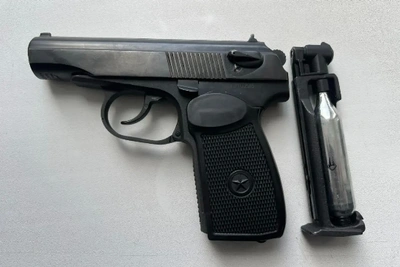 Женщина пришла в суд Благовещенска с пневматикой