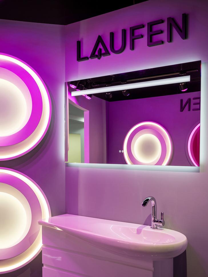 В розовом свете: новый шоурум Laufen