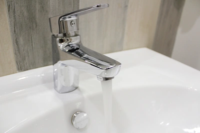 В Барнауле из-за аварий без воды остались десятки домов