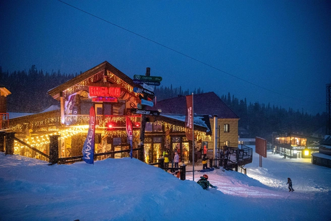 Роспотребнадзор разбирается в причинах отравления туристов | Источник: Александр Ощепков / NGS.RU