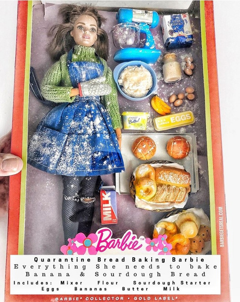 Художница создала реалистичную серию кукол «Барби на карантине»