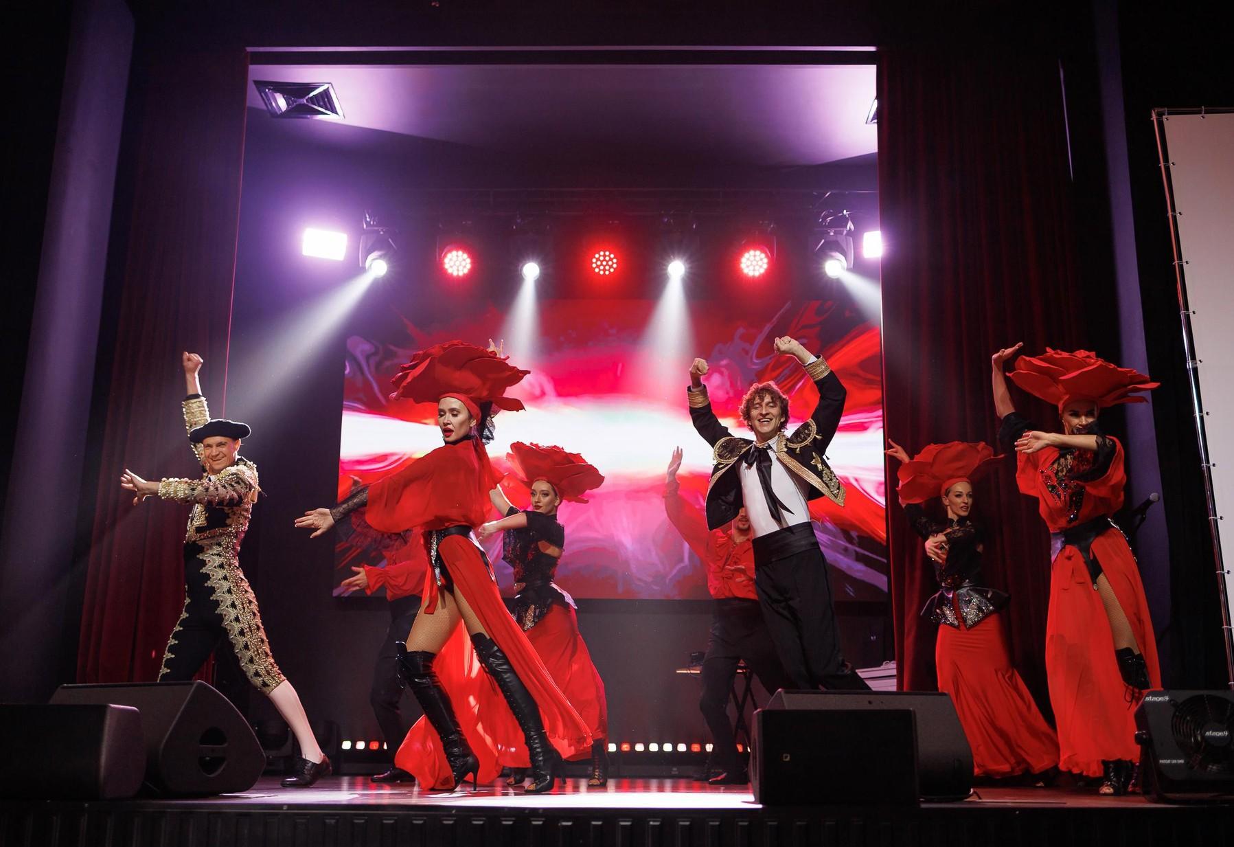 В Тюмени наградили представителей бизнес-сообщества. Показываем, как это было