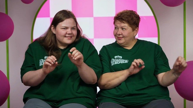 На первый взгляд участницы шоу «Большие девочки» выглядят счастливыми, но через что им пришлось пройти в четвертой серии? | Источник: Большие девочки / T.me