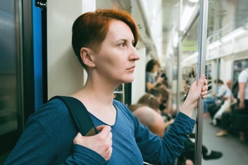 «Работала на мужчину и после развода осталась ни с чем. Как начать жизнь заново?»