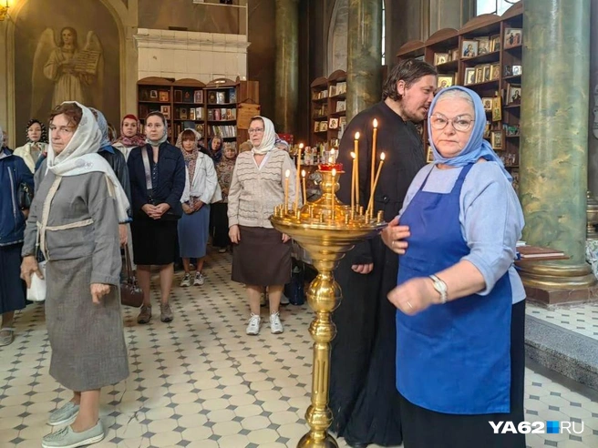 Рязанцы пришли на молебен в честь 930-летия города | Источник: Кристина Мельникова
