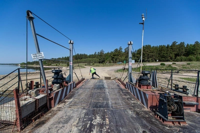 Паромную переправу через Оку у Юшты закрыли на зиму