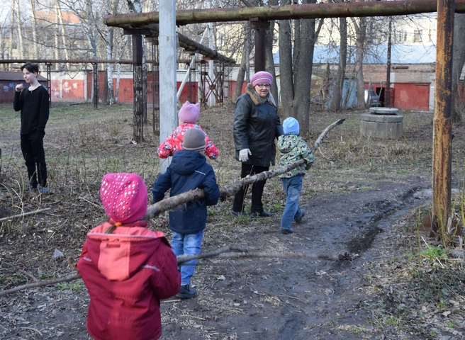 В Рязани прошел субботник на территории ТОС «Самовский» | ya62.ru