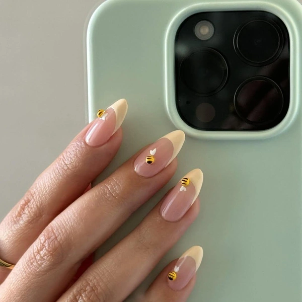 Источник: соцсети avrnailswatches