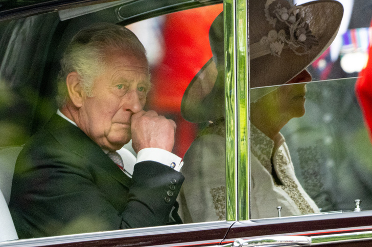 Блудных принца Гарри и Меган Маркл пустили на праздничную службу в честь Елизаветы II
