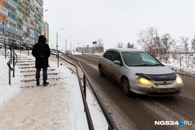 Неприятная и небезопасная лестница | Источник: Мария Ленц / NGS24.RU