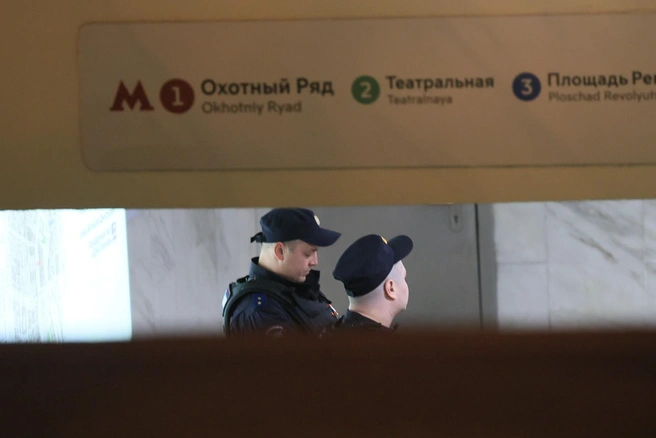 Место репетиции охраняли силовики | Источник: Артём Устюжанин / MSK1.RU