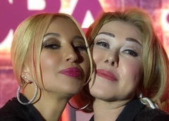 Лера Кудрявцева поцеловала в губы Любовь Успенскую