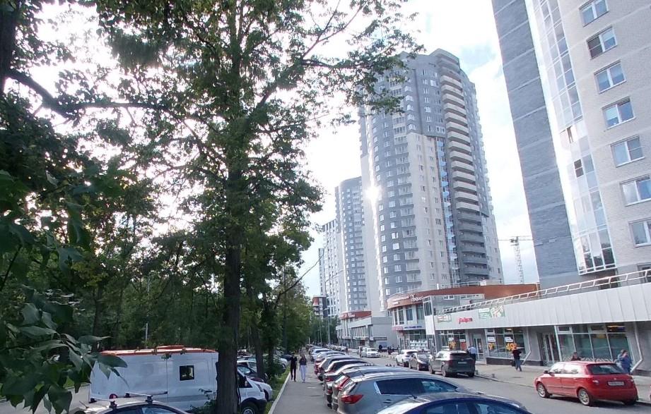 Деревянные дома на Кировградской тоже вытеснены высотками | Источник: «Яндекс.Карты»