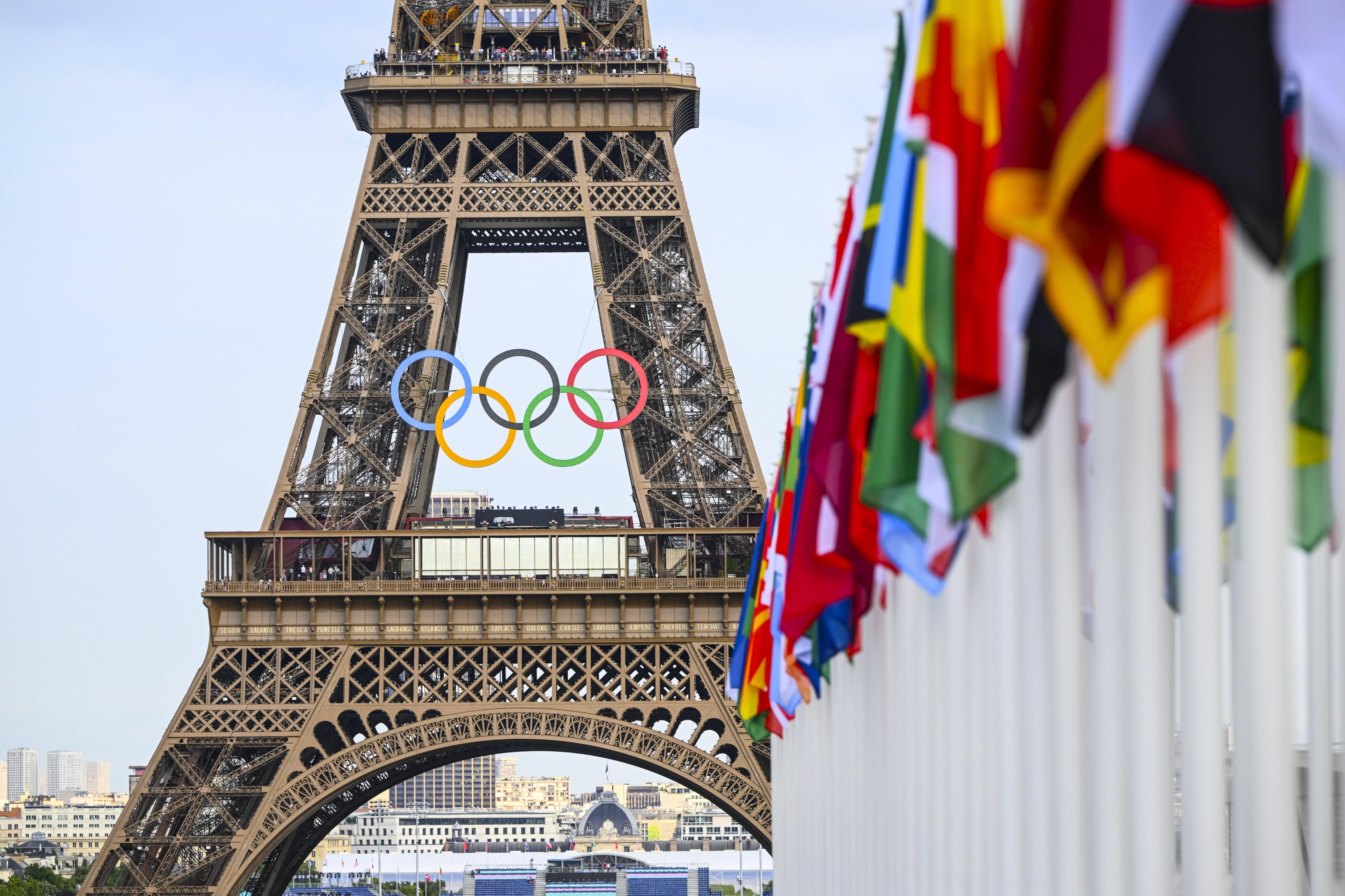 Россияне без флага, но с гордо поднятой головой, Селин Дион и Леди Гага дуэтом: открытие Олимпиады-2024 в Париже