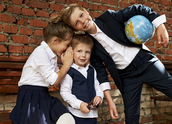 Артём, Яна и Арсений Аршавины в рекламе школьной формы H&M