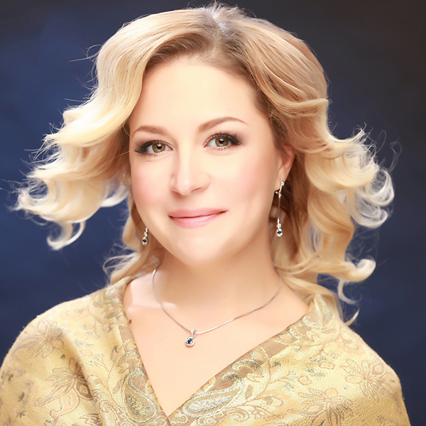 Ксения Калиникова, "Миссис Екатеринбург-2015"