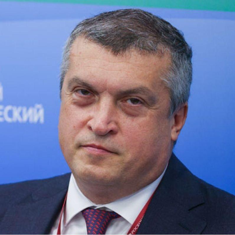<p>Павел Волков</p>