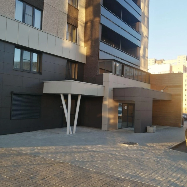 Жуткий запах и незаметные арендаторы. В Челябинске соседи рассказали о квартире, где в диване нашли тело пятилетней девочки | Источник: 74.RU