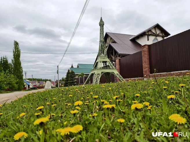 А у соседей своя башенка есть | Источник: Булат Салихов / UFA1.RU