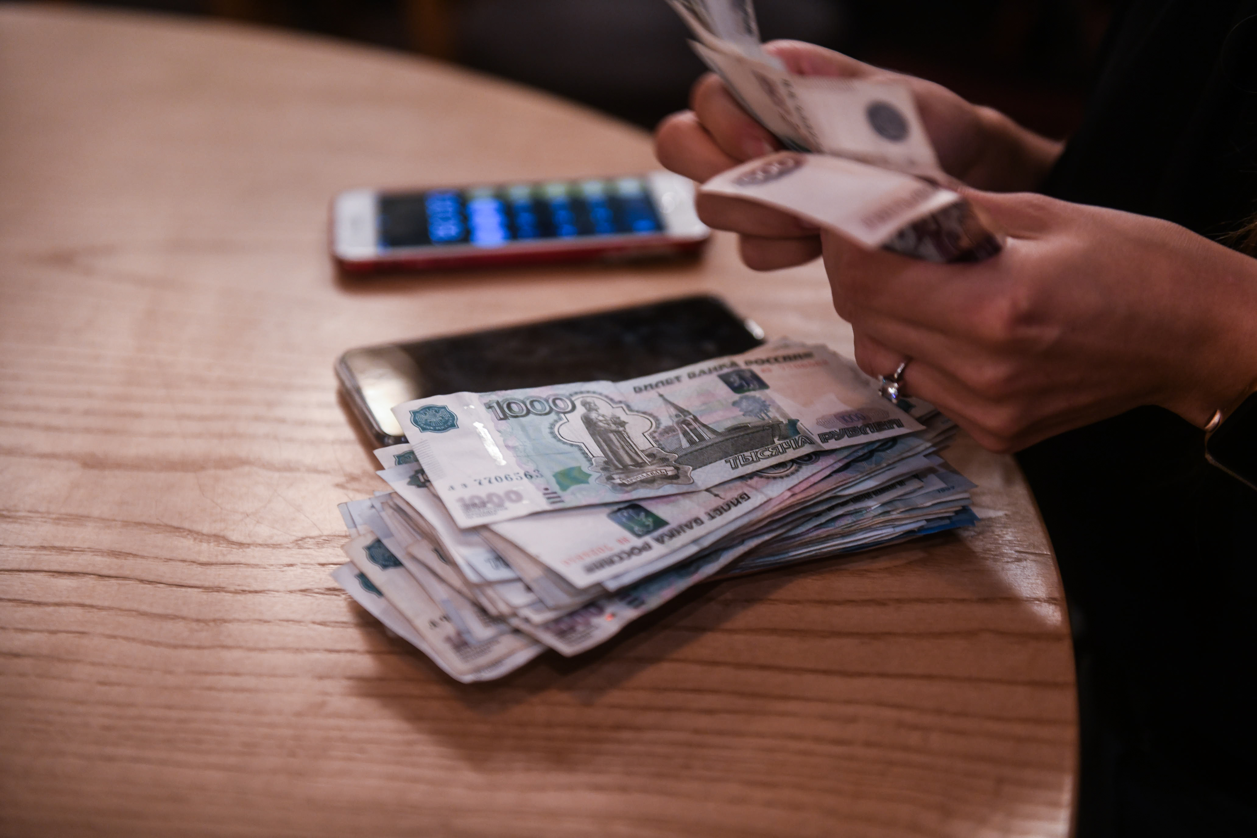 Потребительская кабала: в двух картинках показываем, как мы переплачиваем по кредитам