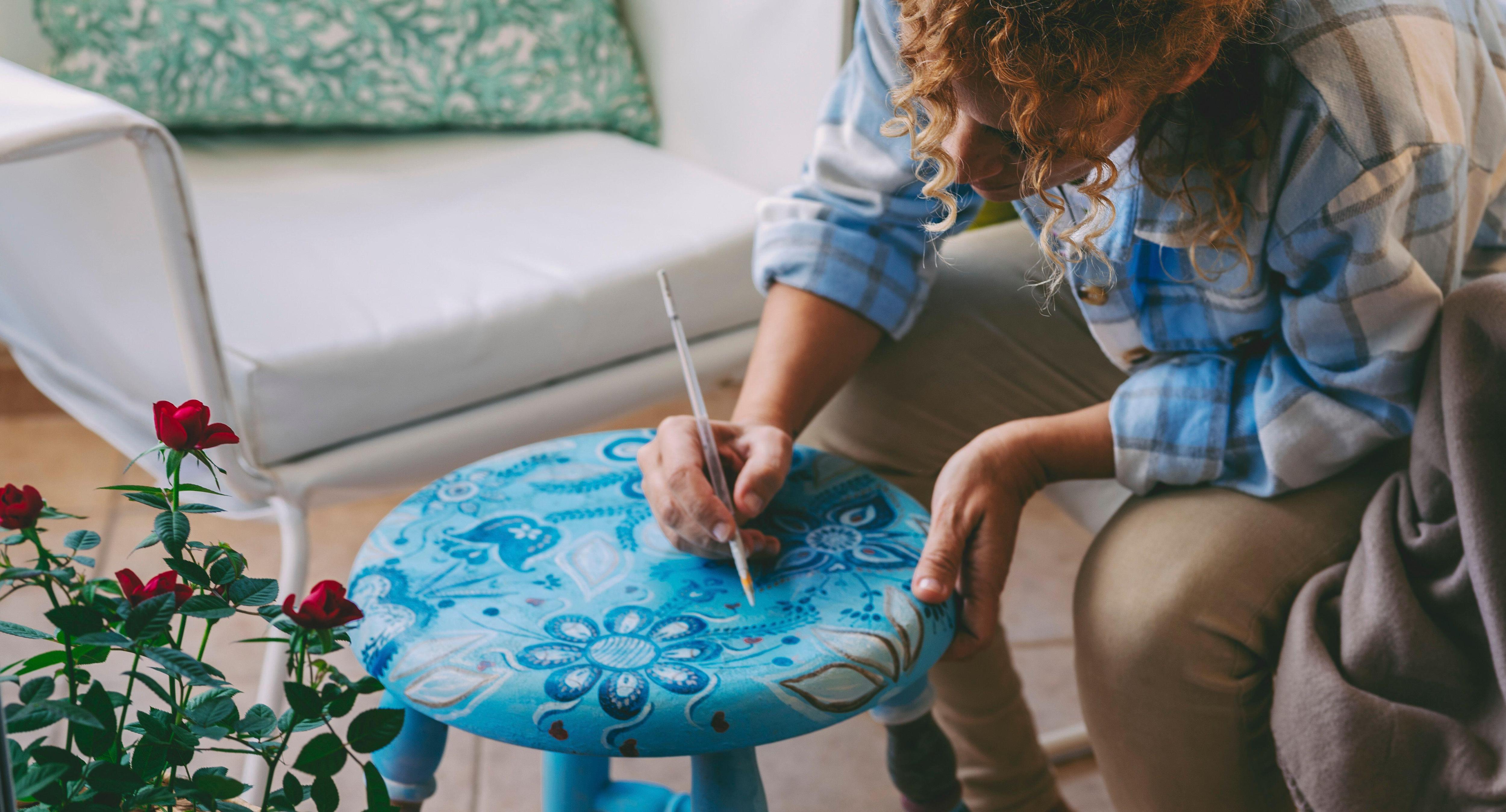 Как покрасить мебель своими руками в домашних условиях