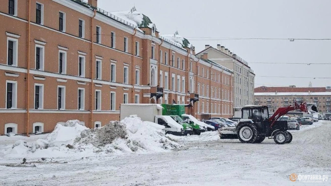 За плохую уборку снега в Петербурге оштрафовали подвед комитета по благоустройству | Источник: Анжела Мнацаканян / FONTANKA.RU
