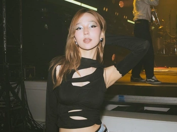 K-pop айдол Цуки поддержала релиз казахстанской певицы Ayau