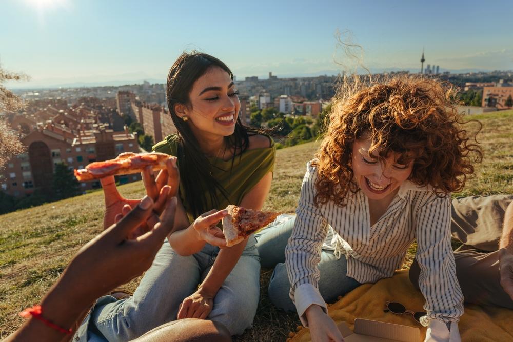 6 признаков того, что вы можете быть экстравертным интровертом время, разговор, поэтому, вечер, могут, легко, можете, быстро, глубокие, людей, общение, выстраивать, важно, эмоциональное, несколько, делами, минут, близкими, чтобы, общения