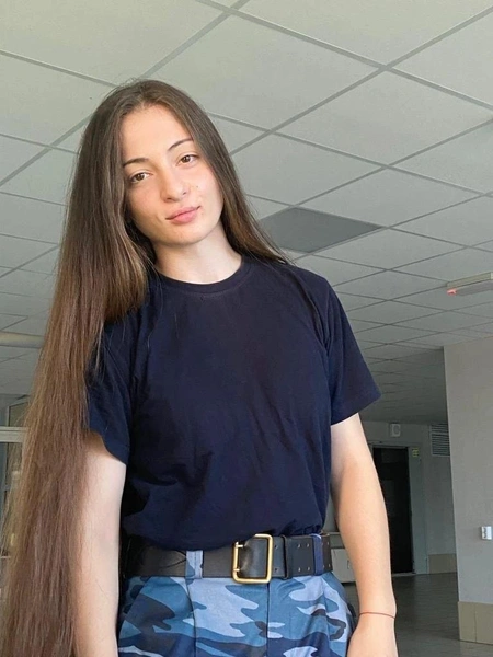 Анна Цомартова | www.starhit.ru