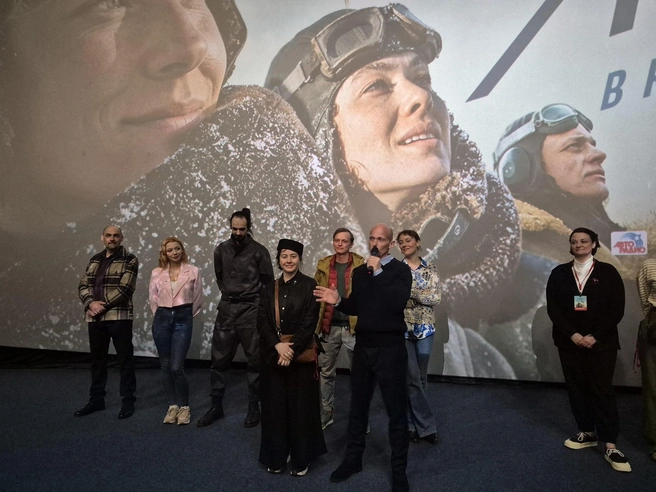 На премьерный показ в Волгоград приехали режиссер и актеры | Источник: Ирина Яковлева / V1.RU