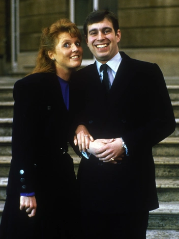 Принц Эндрю и Сара Фергюсон объявляют о помолвке