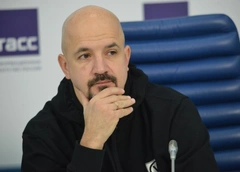 Дружинин: «Удерживал жену за руки, пока делали концерт Пугачевой. Она бы не постеснялась сказать ей в глаза»