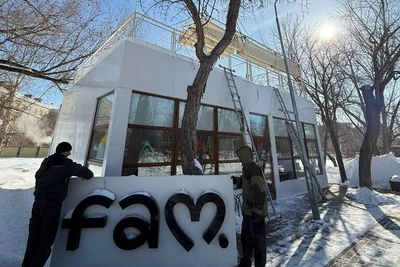 Курганские предприниматели заменяют иностранные вывески