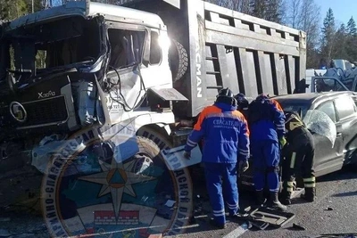 На ЮПК грузовик без тормозов устроил массовое ДТП