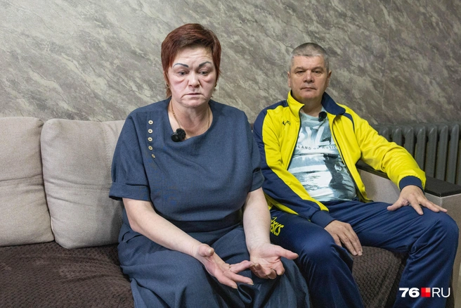 Ирина и Андрей поддерживают друг друга после трагедии | Источник: Артем Бауман / 76.RU