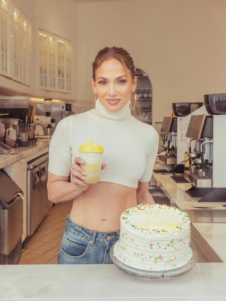Источник: @jlo