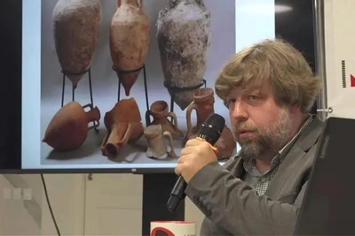 Арест археолога Бутягина продлен, судья ушел в отставку