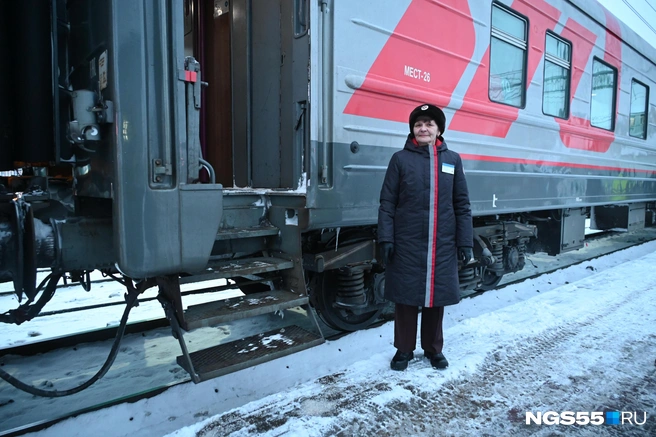 Елена оказалась на родной станции проездом | Источник: Артемий Скиба / NGS55.RU