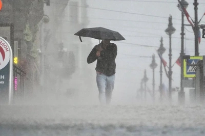 Водоканал Петербурга готов к ливням, но лужи возможны