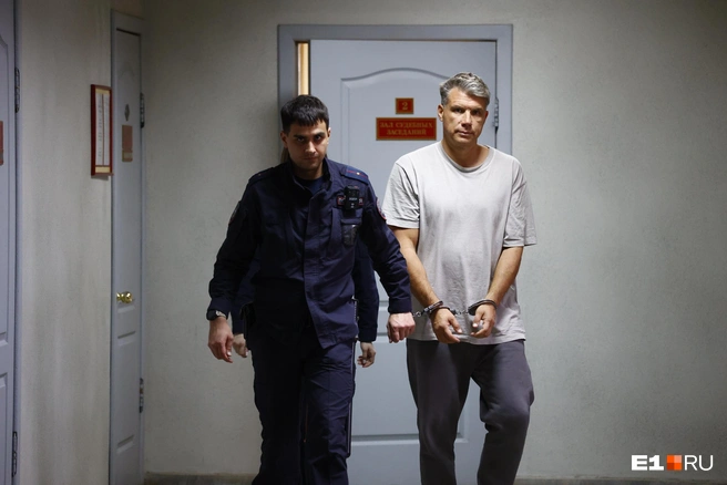 Сергея Горшунова обвиняют в убийстве первого уральского олигарха и покушении на его телохранителя и водителя в 90-е | Источник: Владислав Лоншаков / E1.RU