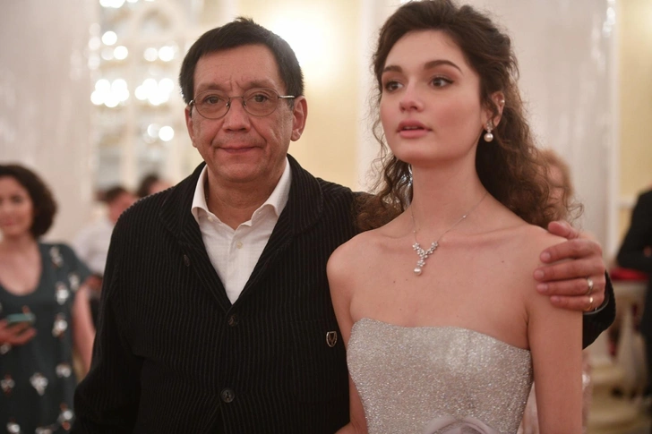 Старшая дочь, Мария Кончаловская, тоже увлеклась кино и сейчас пробует себя в качестве актрисы