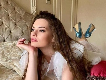 Роман с Серканом отменяется: русская Эда из «Постучись в мою дверь» Лиана Гриба теперь невеста