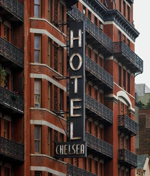 Hotel Chelsea: история и жильцы самого одиозного отеля Нью-Йорка